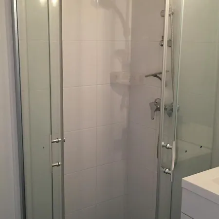 Charmante Maisonnette A Plage, 2 Chambres, Jardinet, Parking, Proche Commodites - Fr-1-482-45 Feriehus *