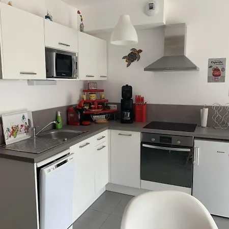 Charmante Maisonnette A Plage, 2 Chambres, Jardinet, Parking, Proche Commodites - Fr-1-482-45