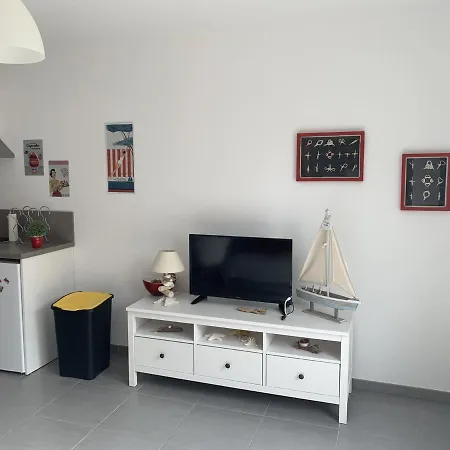 Charmante Maisonnette A Plage, 2 Chambres, Jardinet, Parking, Proche Commodites - Fr-1-482-45 *